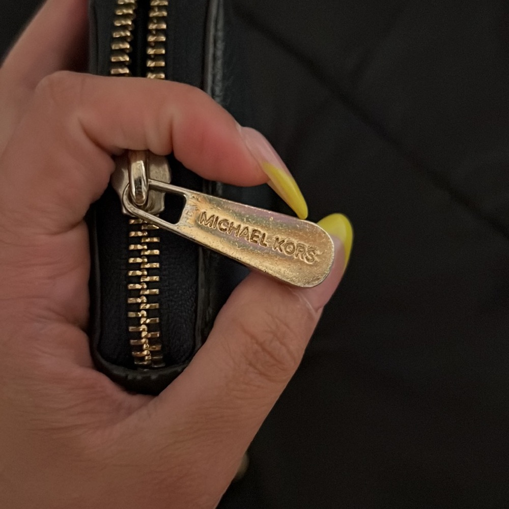 Authentic Michael Kors Wallet - image 3